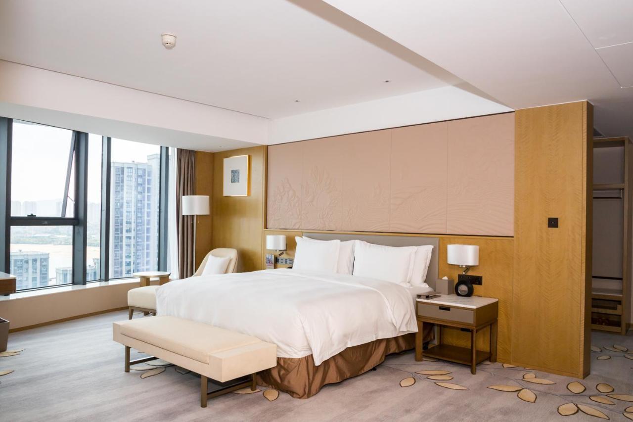 Wyndham Grand Plaza Royale Yuzhou Xiamen Wuyuan Bay Hotel Exterior foto