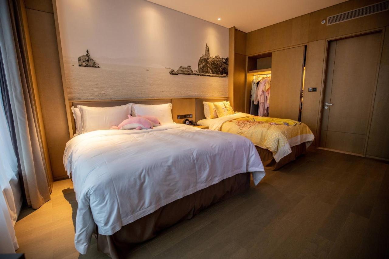 Wyndham Grand Plaza Royale Yuzhou Xiamen Wuyuan Bay Hotel Exterior foto