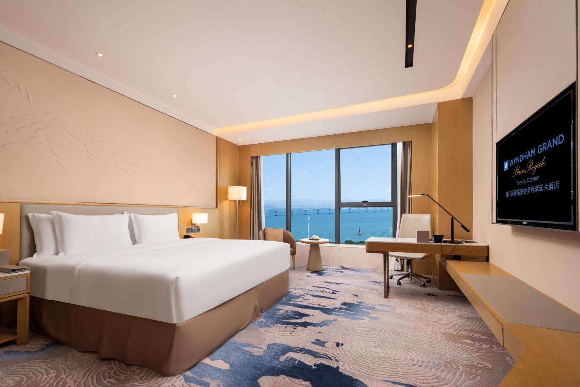 Wyndham Grand Plaza Royale Yuzhou Xiamen Wuyuan Bay Hotel Exterior foto
