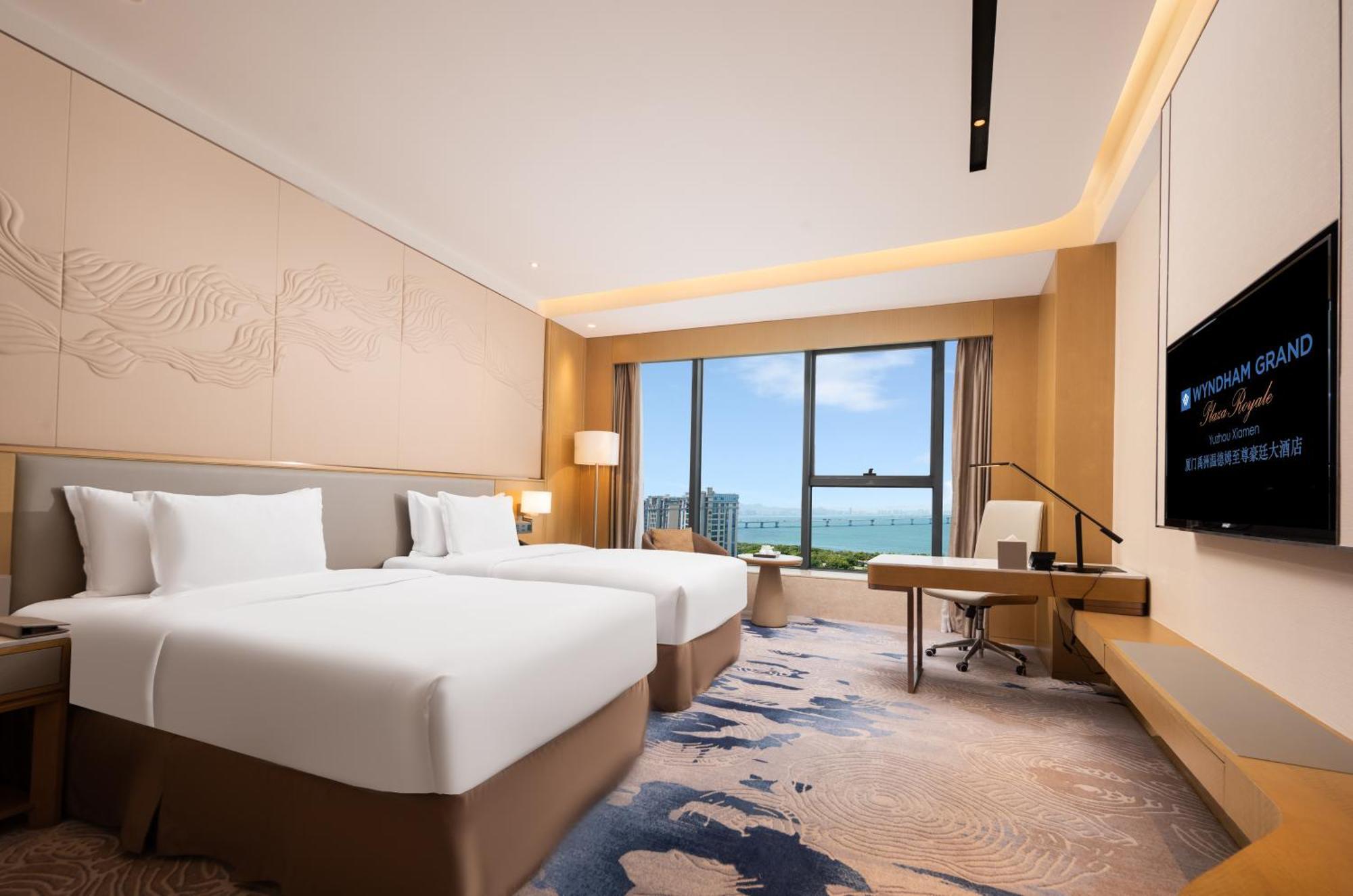 Wyndham Grand Plaza Royale Yuzhou Xiamen Wuyuan Bay Hotel Exterior foto
