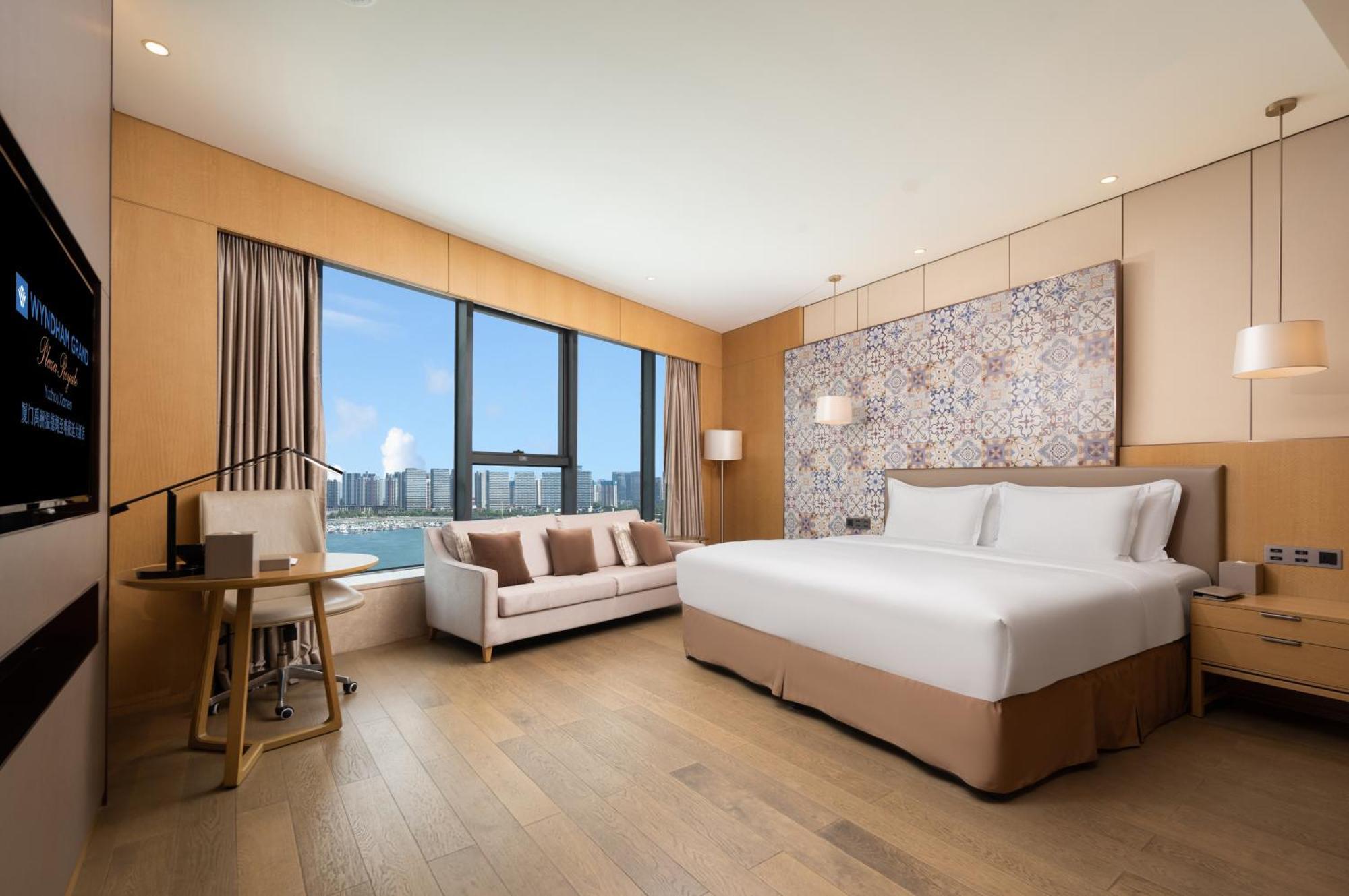 Wyndham Grand Plaza Royale Yuzhou Xiamen Wuyuan Bay Hotel Exterior foto